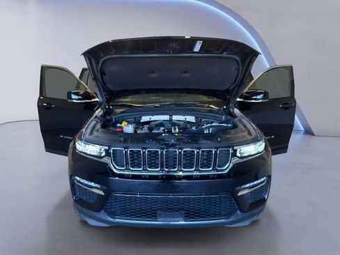 Used 2024 Jeep Grand Cherokee Limited 4xe AWD/4WD image 10