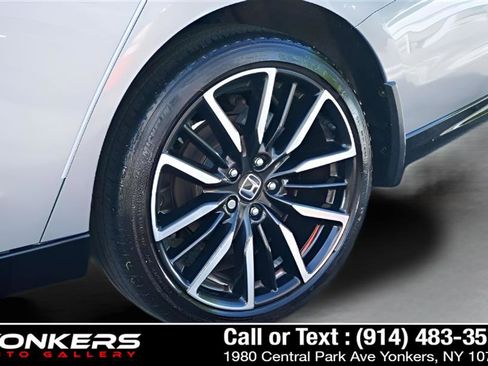 Used 2023 Honda Accord Touring image 36