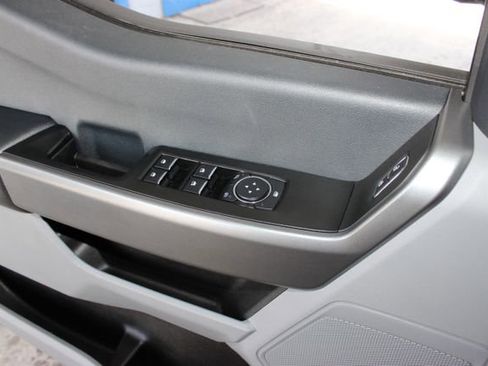 Used 2025 Ford F250 XLT AWD/4WD image 23