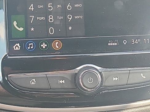 Used 2018 Chevrolet Trax LT w/ LT Convenience Package image 8