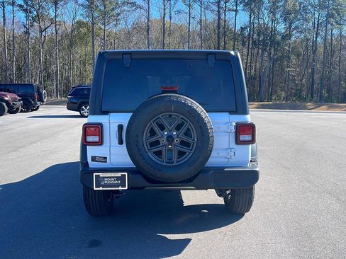 New 2026 Jeep Wrangler Sport S image 7