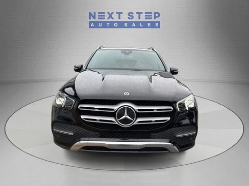 Used 2021 Mercedes-Benz GLE 350 4MATIC w/ Premium Package image 2
