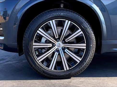 Used 2025 Volvo XC90 B6 Core w/ Climate Package image 12