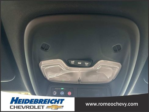 Used 2024 Chevrolet Colorado Z71 w/ Z71 Convenience Package 2 AWD/4WD image 25