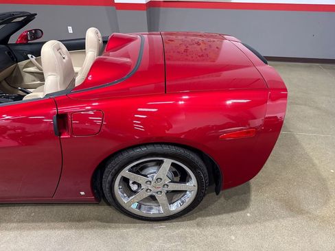 Used 2008 Chevrolet Corvette Convertible w/ Preferred Equipment Group RWD image 91
