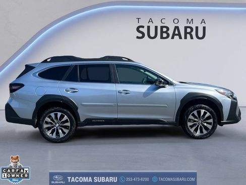 Used 2025 Subaru Outback Limited AWD/4WD image 6
