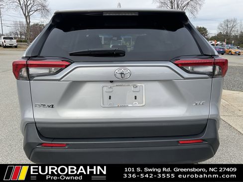 Used 2024 Toyota RAV4 XLE image 4