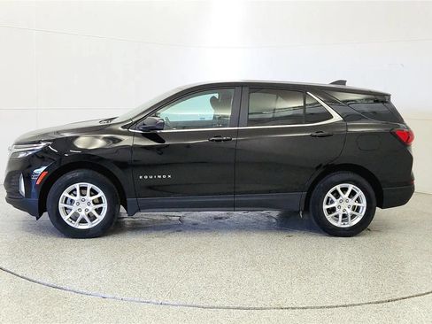 Used 2024 Chevrolet Equinox LT AWD/4WD image 4