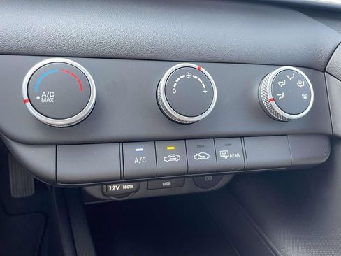 New 2026 Hyundai Elantra SE image 14