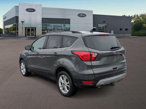Used 2019 Ford Escape SEL image 8