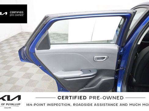 Used 2025 Kia K4 LXS image 12