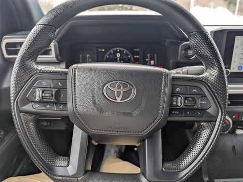 Used 2025 Toyota Tacoma SR5 image 23