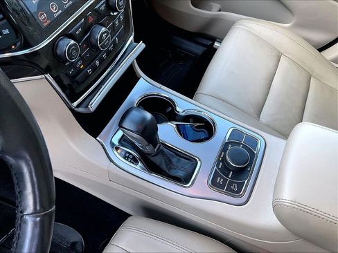 Used 2021 Jeep Grand Cherokee Limited AWD/4WD image 20