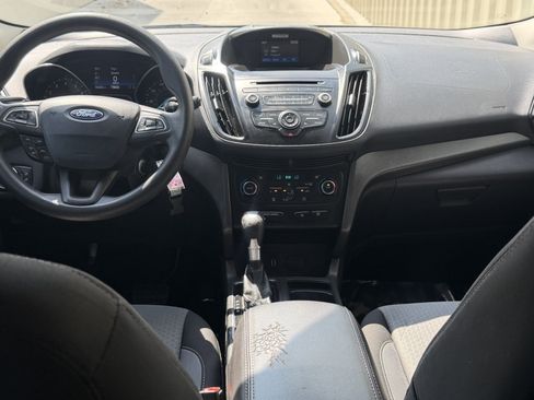 Used 2017 Ford Escape SE FWD image 25