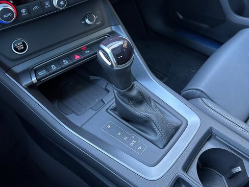 New 2025 Audi Q3 2.0T Premium image 18