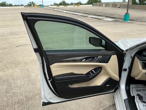 Used 2019 Cadillac CTS Luxury RWD image 25