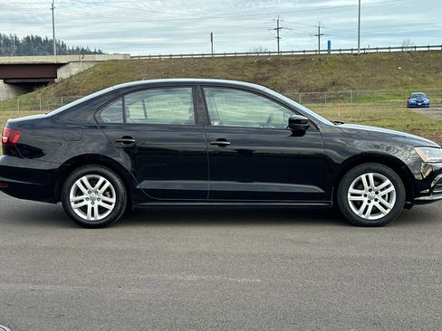 Used 2018 Volkswagen Jetta S w/ Cold Weather Package image 2