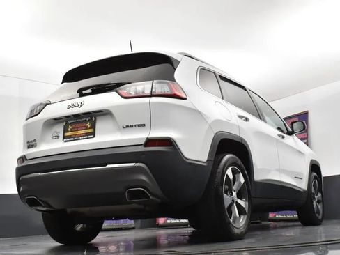 Used 2019 Jeep Cherokee Limited w/ Technology Group image 13