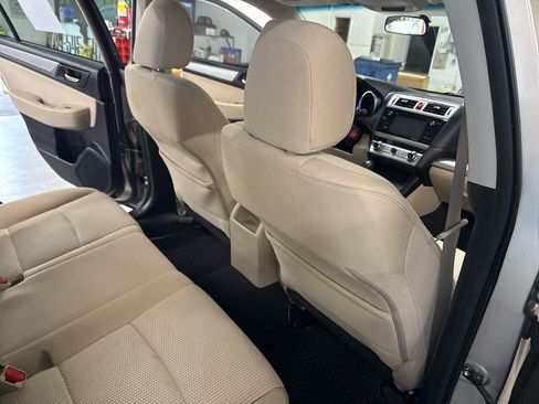 Used 2017 Subaru Outback 2.5i Premium AWD/4WD image 51
