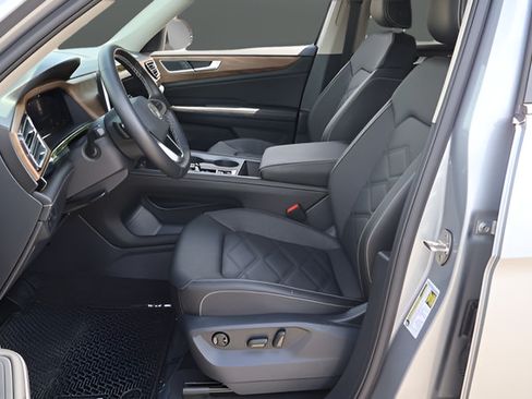 Certified 2026 Volkswagen Atlas SE AWD/4WD image 13