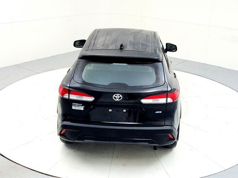 Certified 2024 Toyota Corolla Cross L image 17