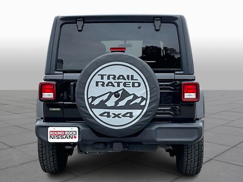 Used 2021 Jeep Wrangler Unlimited Willys image 5