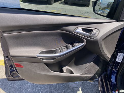 Used 2016 Ford Focus ST w/ Equipment Group 401A FWD image 11