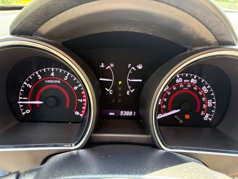 Used 2013 Toyota Highlander Plus AWD/4WD image 16