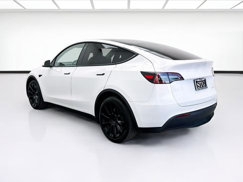 Used 2021 Tesla Model Y Long Range AWD/4WD image 6