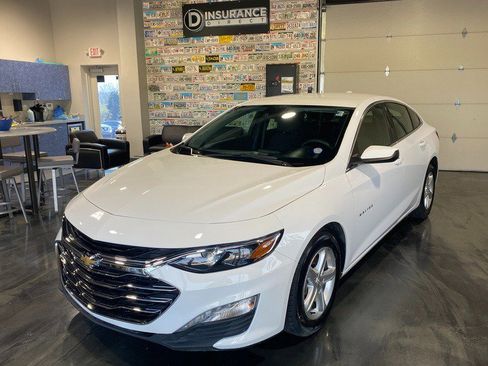 Used 2023 Chevrolet Malibu LT image 4