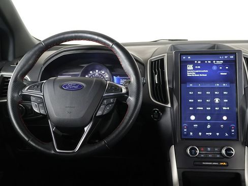Used 2024 Ford Edge ST-Line AWD/4WD image 32