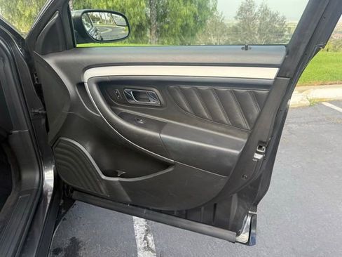 Used 2017 Ford Taurus SEL image 9