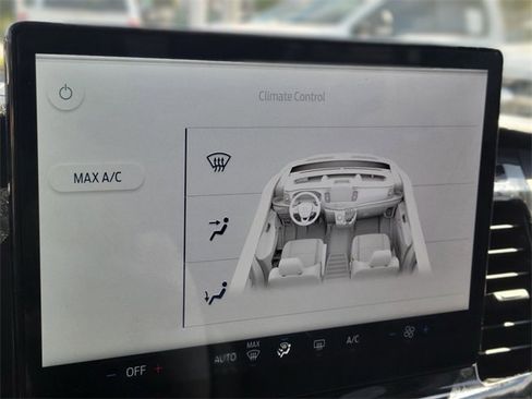 Used 2023 Ford Transit 350 XLT image 28