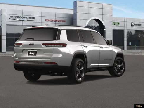 Used 2024 Jeep Grand Cherokee L Altitude AWD/4WD image 7