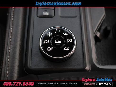 Used 2024 Nissan Pathfinder S AWD/4WD image 20