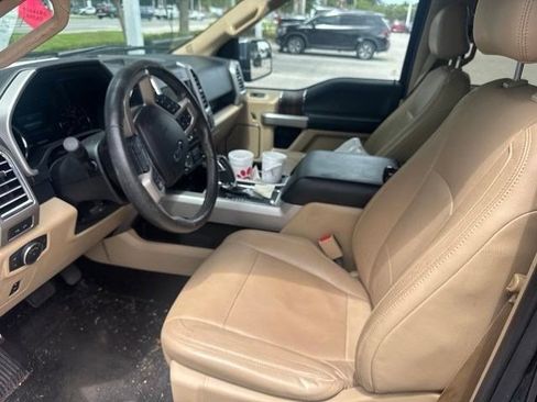 Used 2015 Ford F150 Lariat RWD image 5