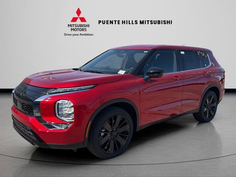 New 2026 Mitsubishi Outlander FWD image 1