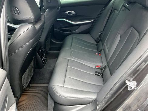 Used 2020 BMW 330i Sedan w/ Premium Package image 27