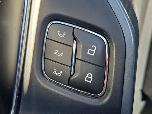 Used 2023 Ford F150 Lariat w/ Equipment Group 502A High image 12