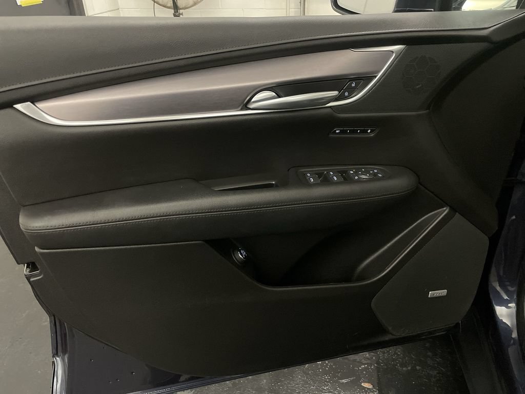 Used 2019 Cadillac XT5 Luxury AWD/4WD image 17