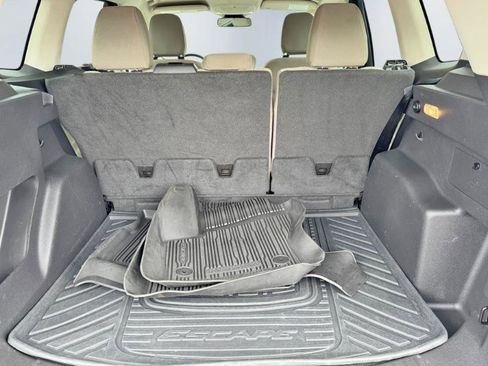Used 2019 Ford Escape SE AWD/4WD image 17