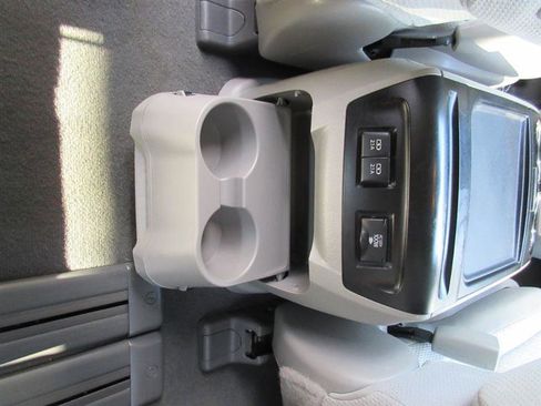 Used 2020 Toyota Sienna LE image 22