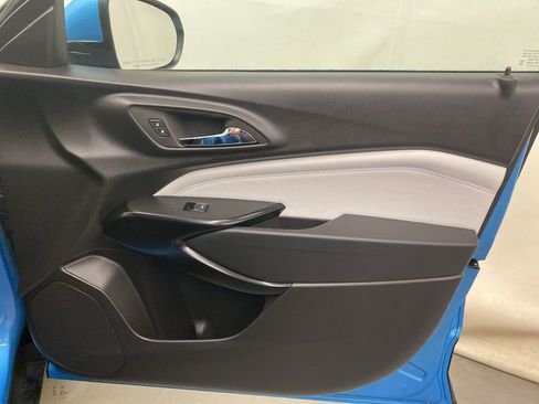 New 2025 Chevrolet Trax LT image 11