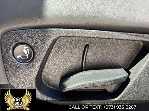 Used 2025 Hyundai Palisade SEL FWD image 17