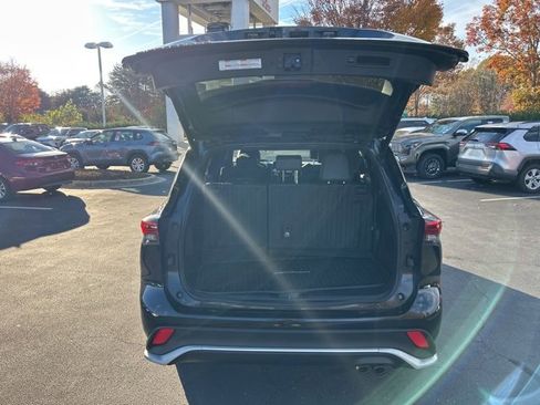 Used 2021 Toyota Highlander XSE image 7