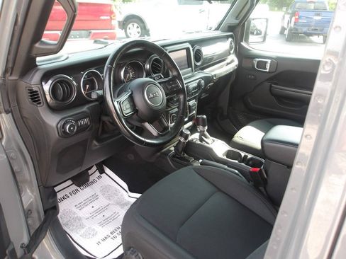 Used 2021 Jeep Wrangler Unlimited Sport AWD/4WD image 13