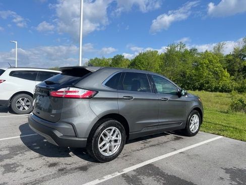 Used 2024 Ford Edge SEL w/ Convenience Package AWD/4WD image 2