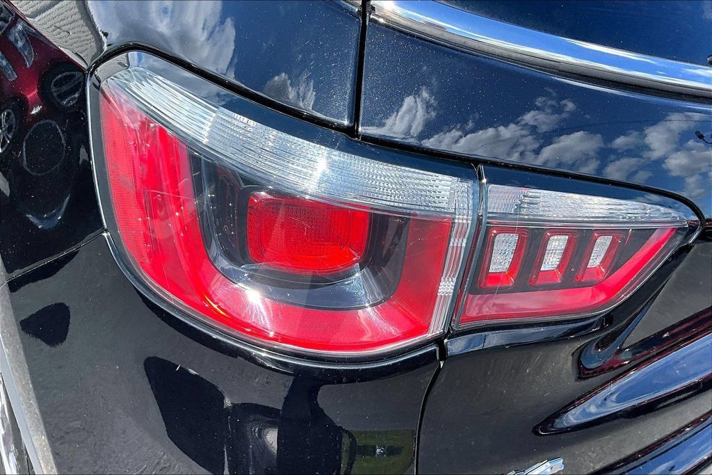 Used 2020 Jeep Compass Limited AWD/4WD image 24