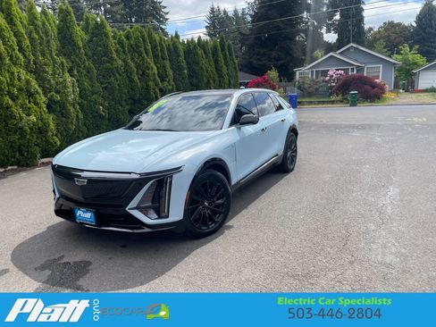 Used 2024 Cadillac Lyriq Sport AWD/4WD image 3