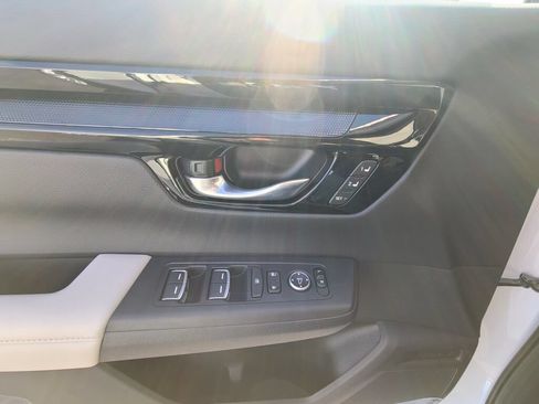 Used 2024 Honda CR-V EX-L image 16